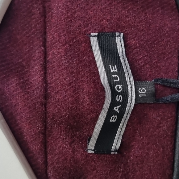 BASQUE** NEW** WOMENS WOOL COAT 16 - Picture 9 of 14